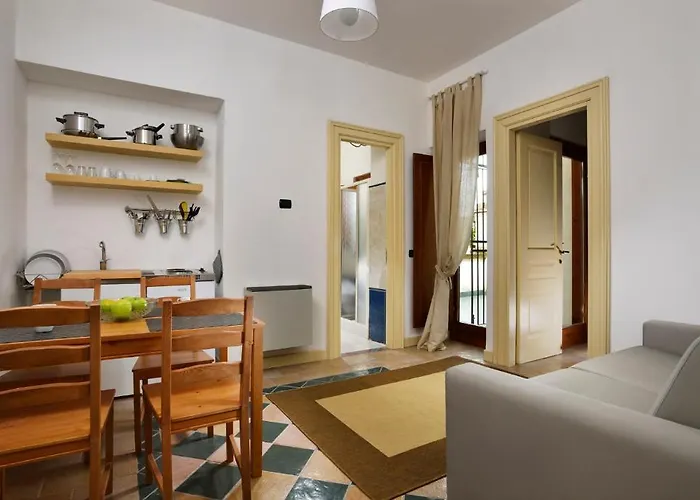 Apart Otel Termini 2*